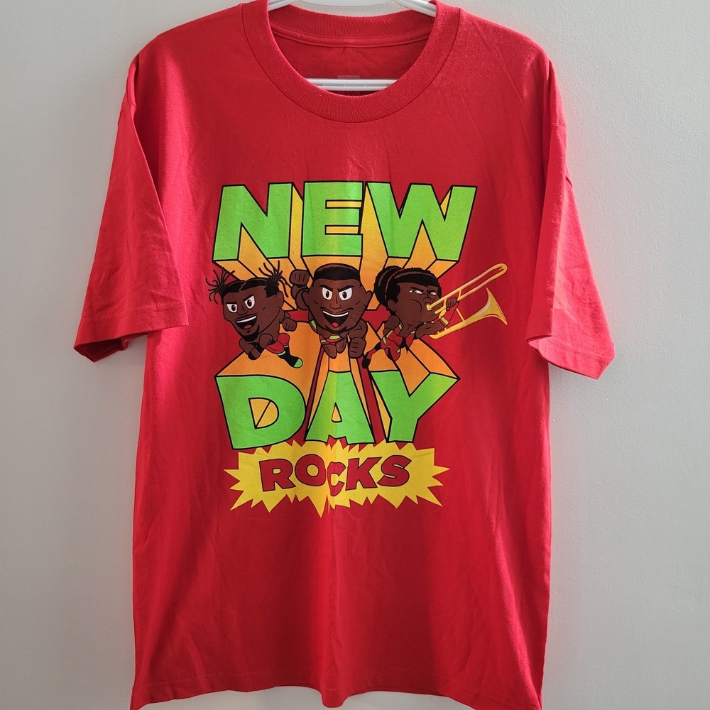 WWE Authentic New Day Rocks T-Shirt Size Large Red Big E Kofi Xavier‎